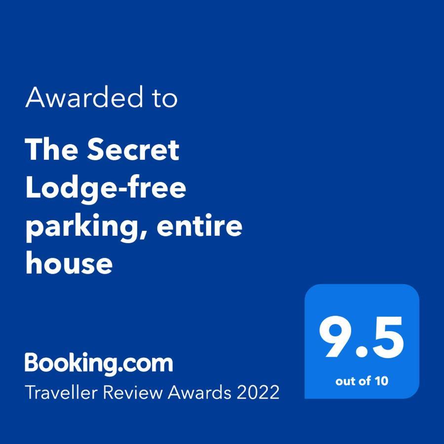 The Secret Lodge- New With Private Garage, Entire House Veliko Tarnovo Luaran gambar